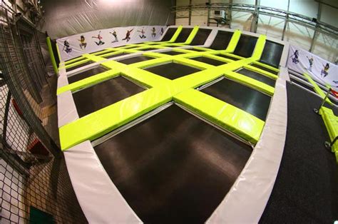 Cennik park trampolin .